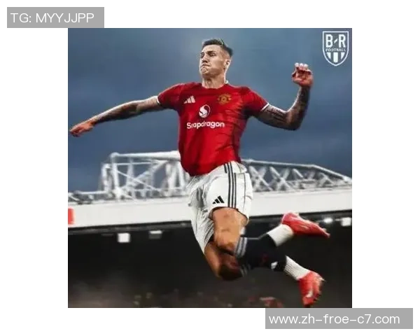 曼联欲卖穆帅引援最终独苗,皇马拜仁感兴趣!阿莫林想加强边翼卫 曼联欲卖穆帅引援最终独苗,皇马拜仁感兴趣!阿莫林想加强边翼卫